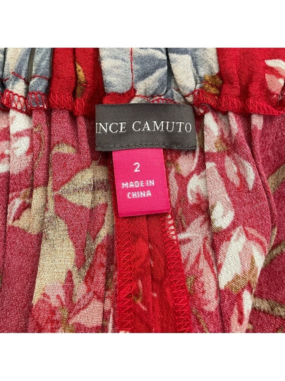Vince Camuto Graceful Wildflower Shorts Size 2 - Picture 7 of 8